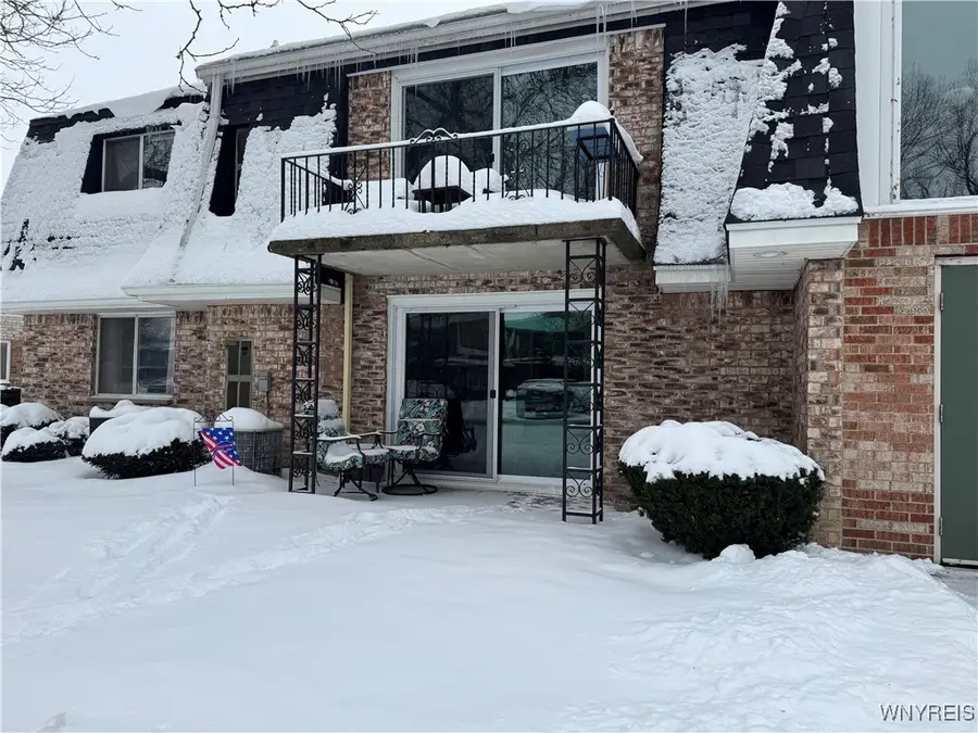 98 Foxberry Drive #A, Getzville, NY 14068 - Image #2