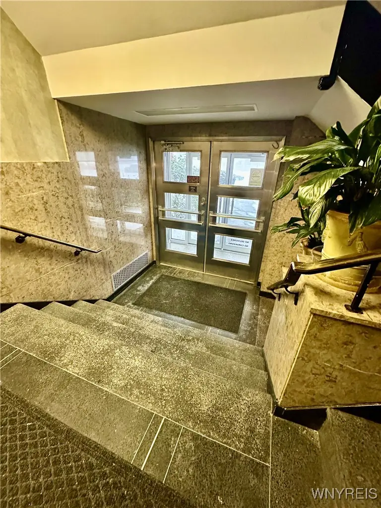 731 W Ferry #6J, Buffalo, NY 14222 - #2