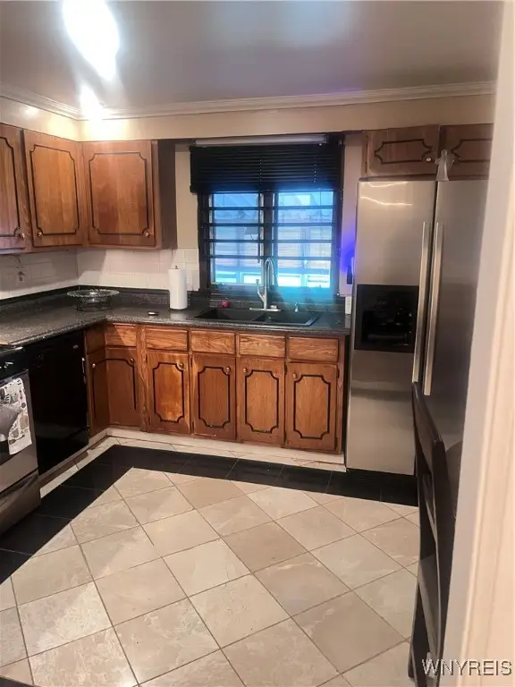 211 Burke Drive, Buffalo, NY 14215 - Image #2