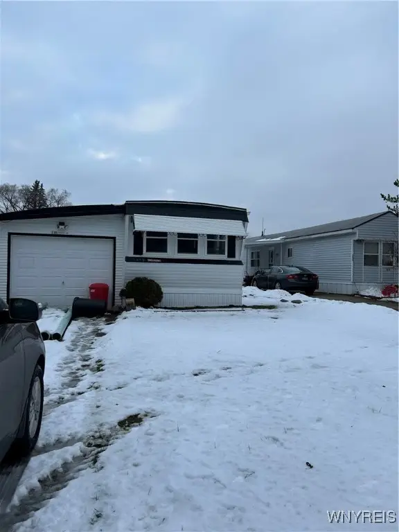 1072 Creekside Drive, Derby, NY 14047 - #1