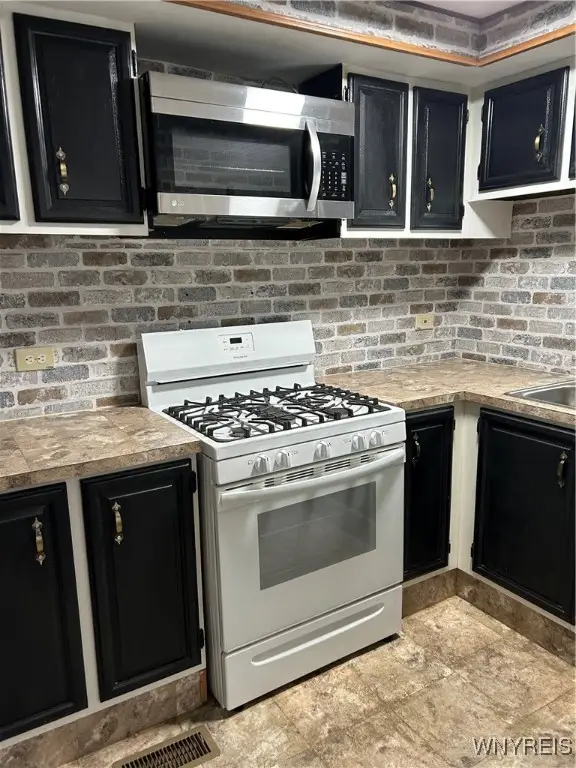 1072 Creekside Drive, Derby, NY 14047 - #2