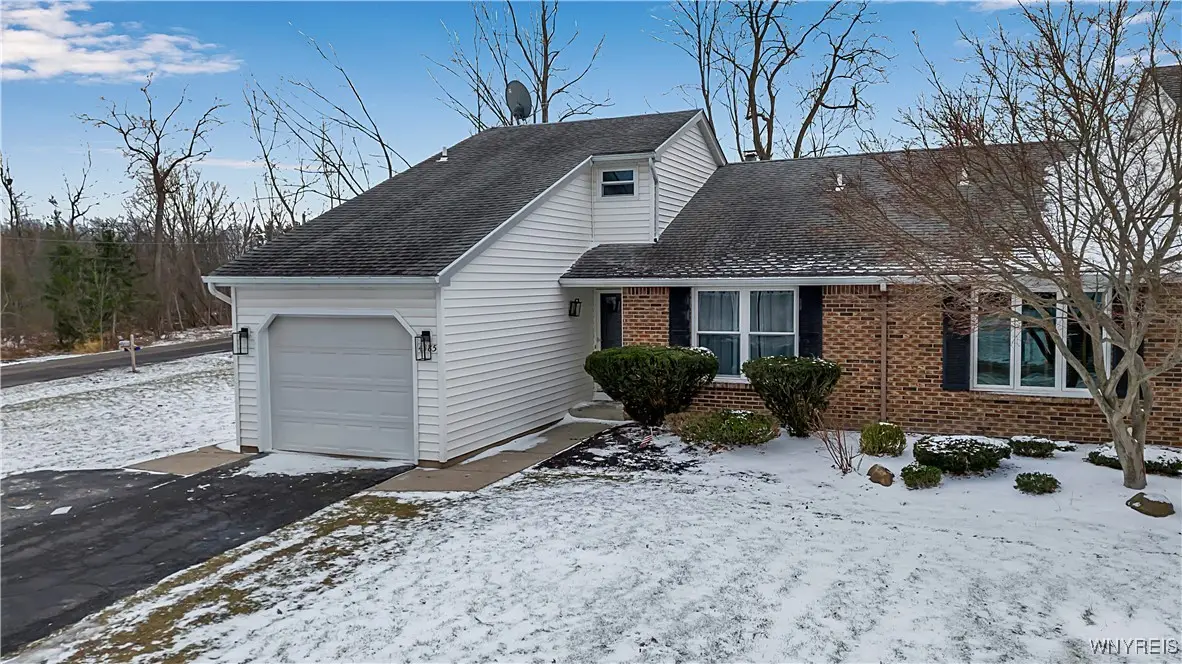 4385 Twilight Lane, Hamburg, NY 14075 - Image #1