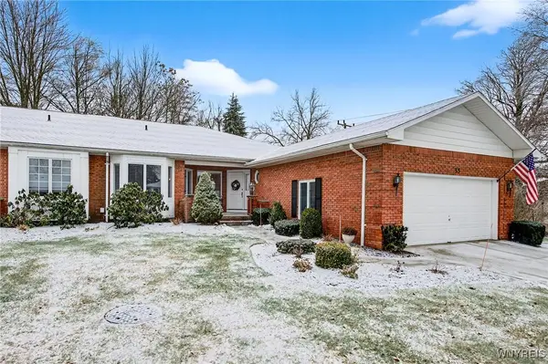 35 Hampton Hill Drive, Buffalo, NY 14221