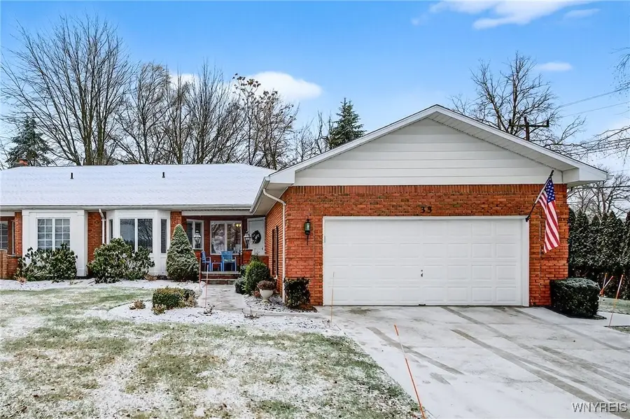 35 Hampton Hill Drive, Buffalo, NY 14221 - Image #2