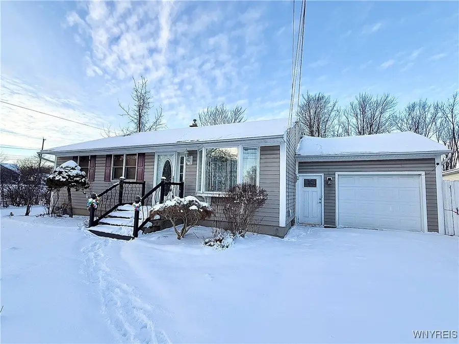 676 N Ellicott Creek Road, Buffalo, NY 14228 - Image #2