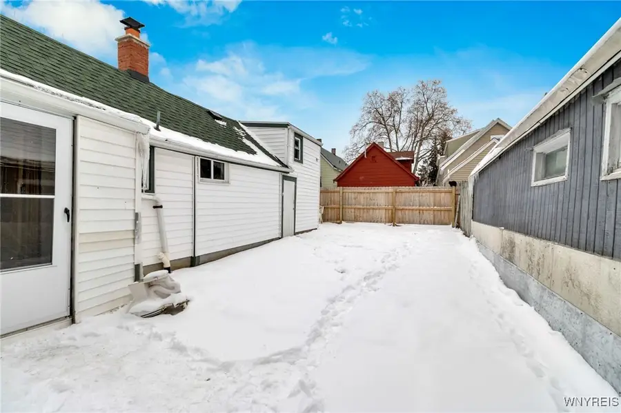 75 Mills Street, Buffalo, NY 14212 - Image #2