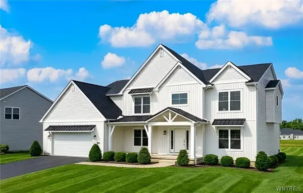 5631 Dorothy Circle, Clarence Center, NY 14032