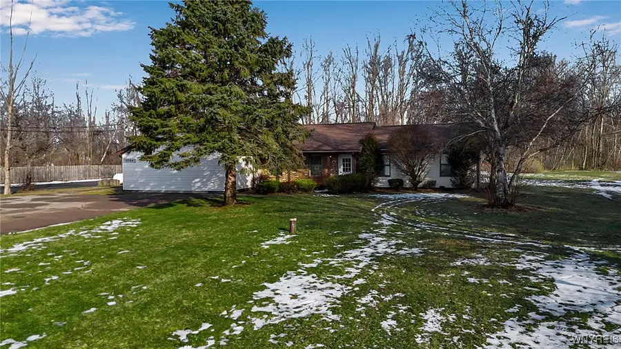 12384 Rapids Road, Akron, NY 14001 - Image #2