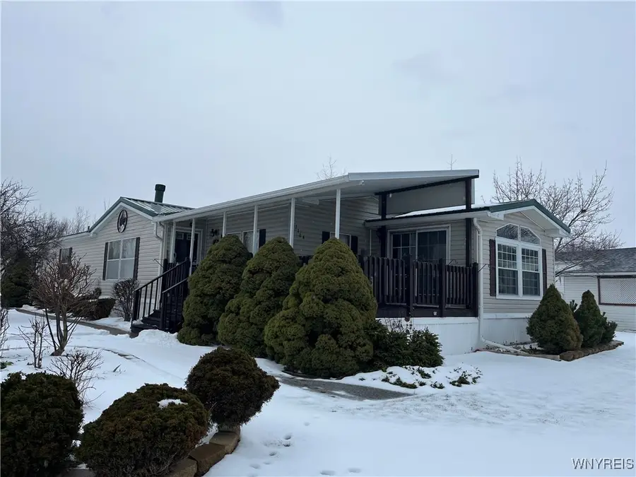 1164 Timberwood Drive, Lockport, NY 14094 - Image #2