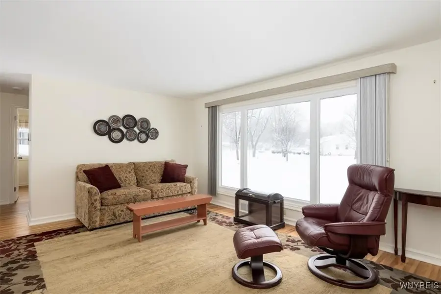 108 Brauncroft Lane, Buffalo, NY 14226 - Image #3