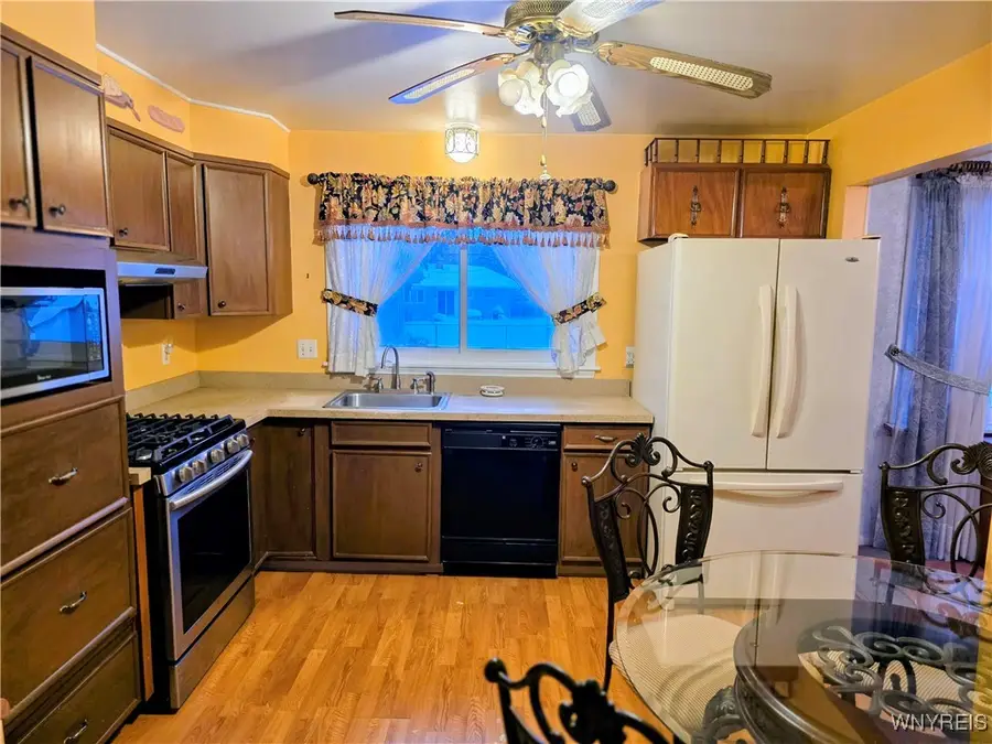 1325 Brookfield Drive, North Tonawanda, NY 14120 - #2