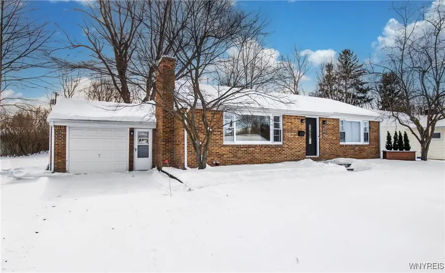 8385 Vernon Circle, Buffalo, NY 14221 - Image #2