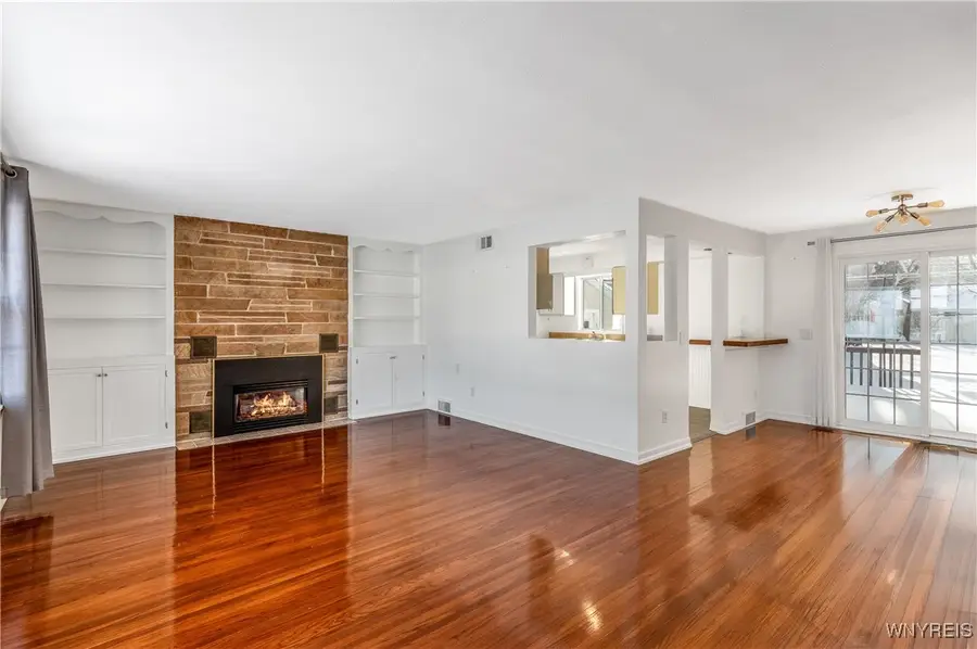 8385 Vernon Circle, Buffalo, NY 14221 - Image #3