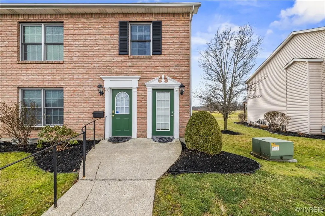 31 Tralee, East Amherst, NY 14051 - Image #1