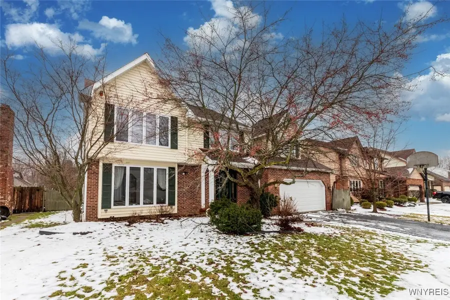 35 Britannia Dr, East Amherst, NY 14051 - Image #3