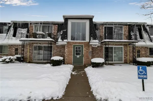 90 Foxberry Drive #A, Getzville, NY 14068