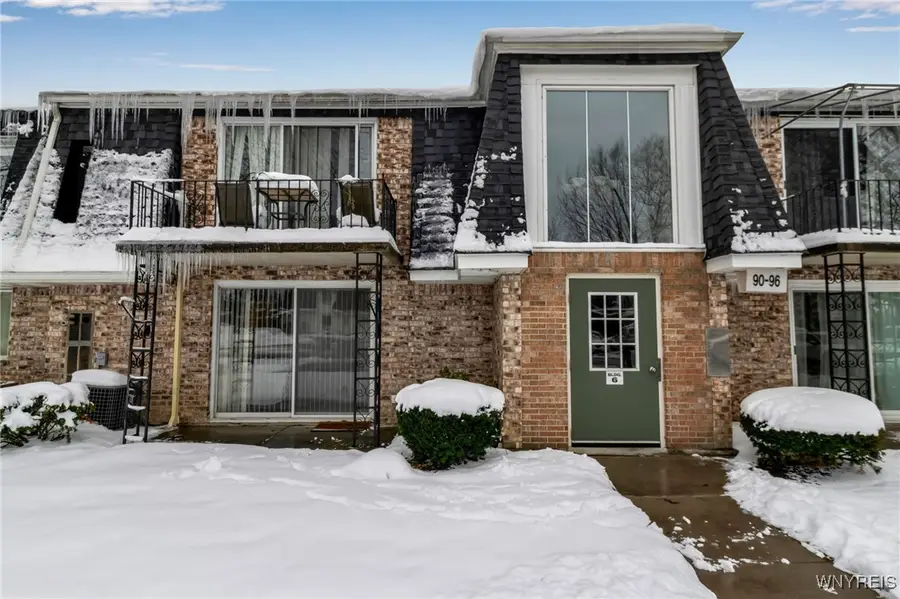 90 Foxberry Drive #A, Getzville, NY 14068 - Image #2