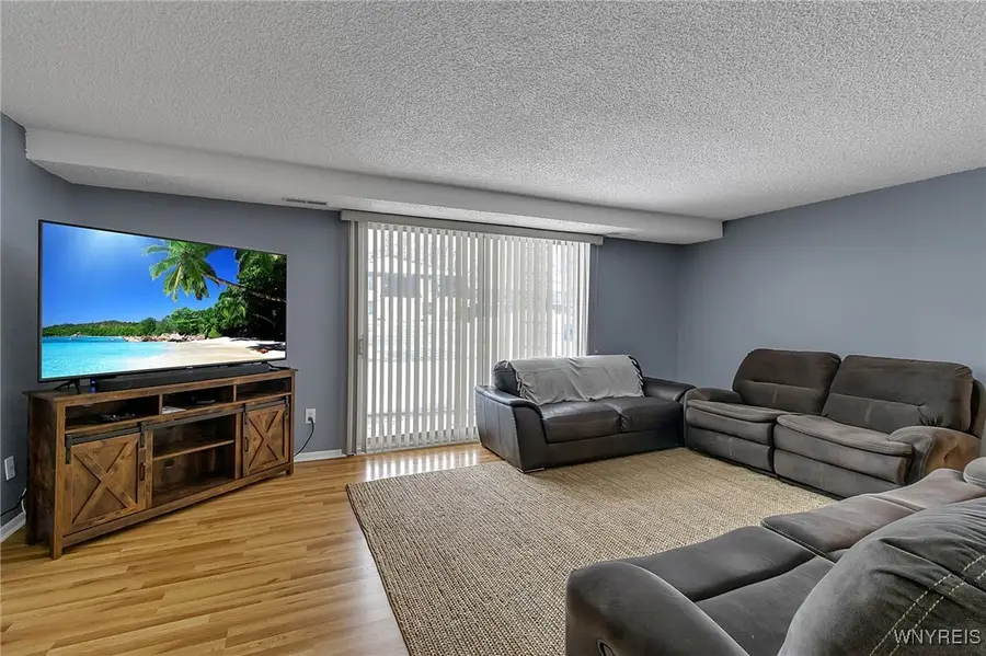 90 Foxberry Drive #A, Getzville, NY 14068 - Image #3