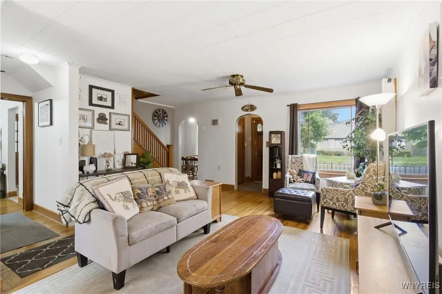 2945 Michigan Avenue, Niagara Falls, NY 14305 - #3