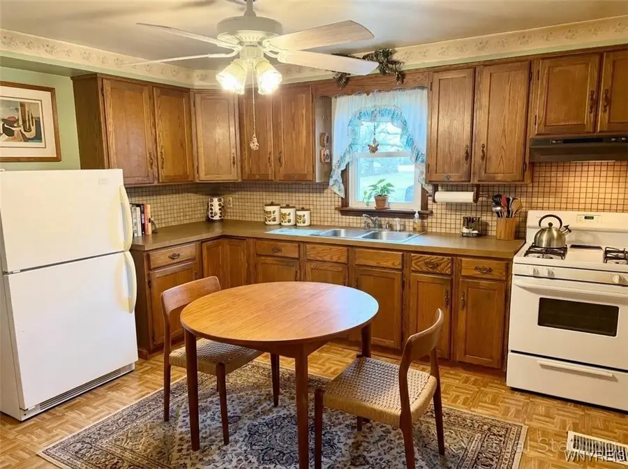 105 Mafalda Drive, Buffalo, NY 14215 - Image #2