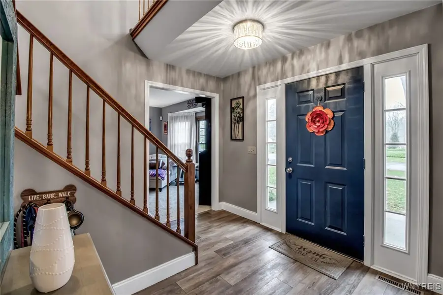 4675 Oakwood Lane, Clarence, NY 14031 - Image #3