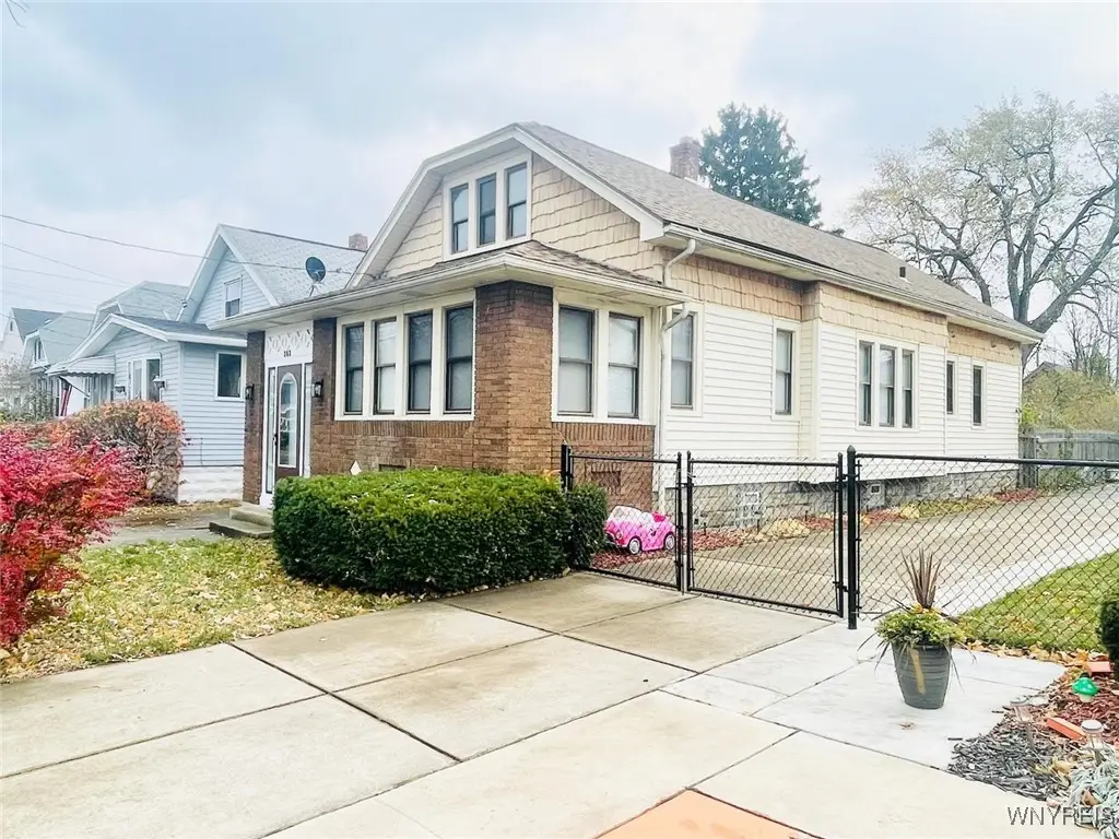 353 Warwick Avenue, Buffalo, NY 14215 - Image #1