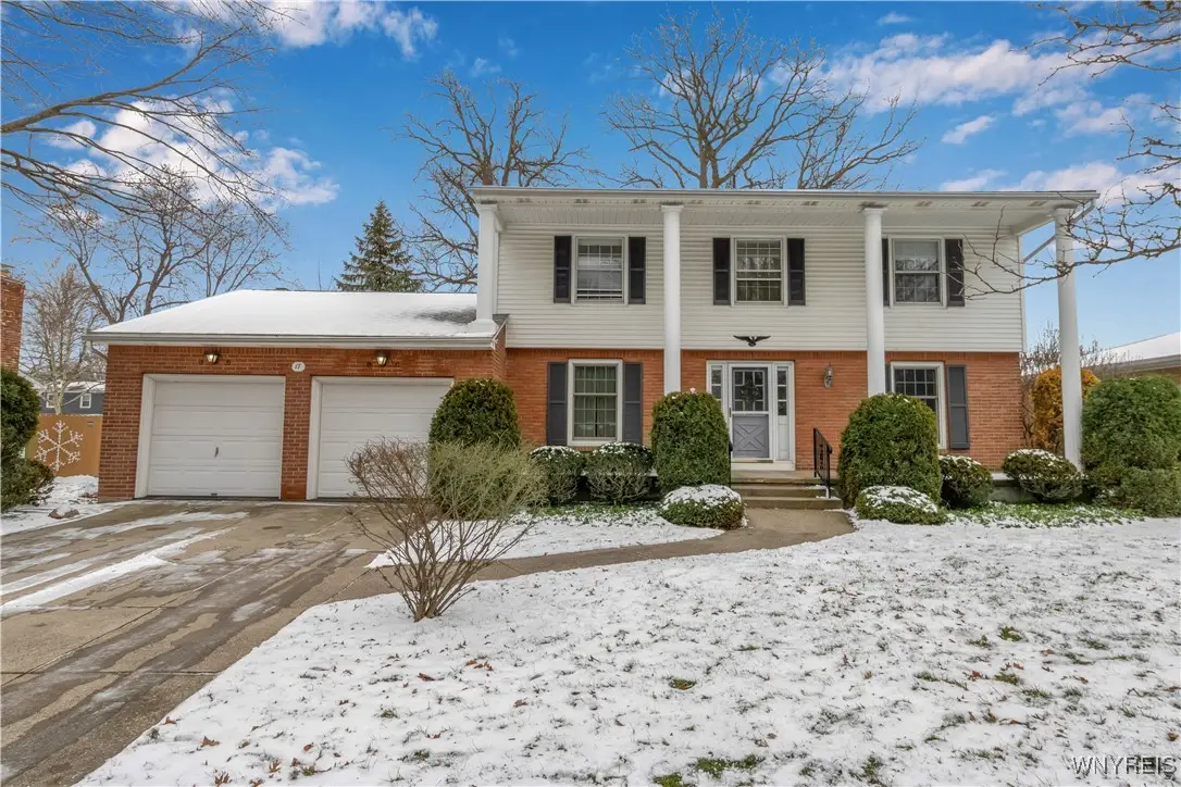 17 Parkhaven Drive, Buffalo, NY 14228 - Image #1