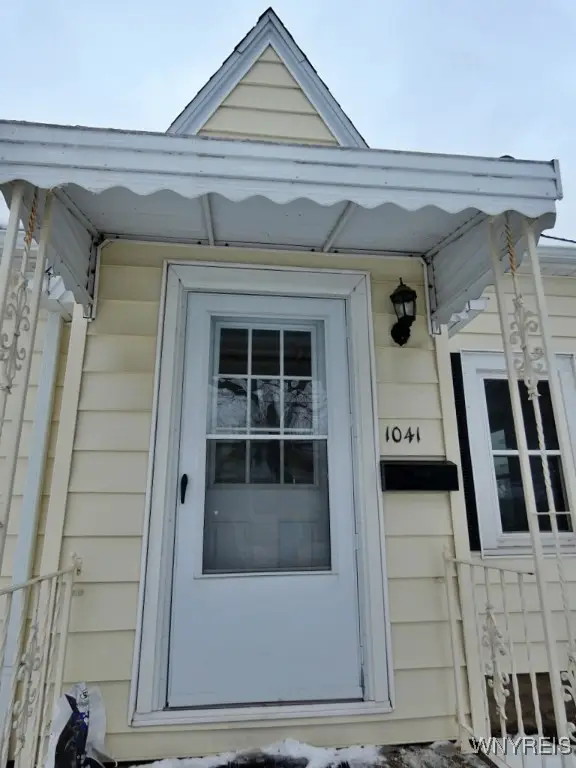 1041 92nd Street, Niagara Falls, NY 14304 - Image #2