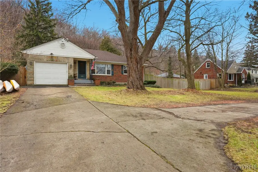 933 Creek Road Extension, Lewiston, NY 14092 - Image #2