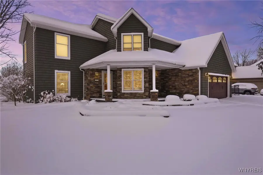 720 Raymond Drive, Lewiston, NY 14092 - Image #2