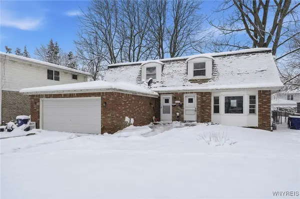 125 E Summerset Lane, Buffalo, NY 14228