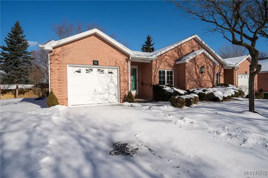 10 Woodpointe #10, Amherst, NY 14221 - Image #2