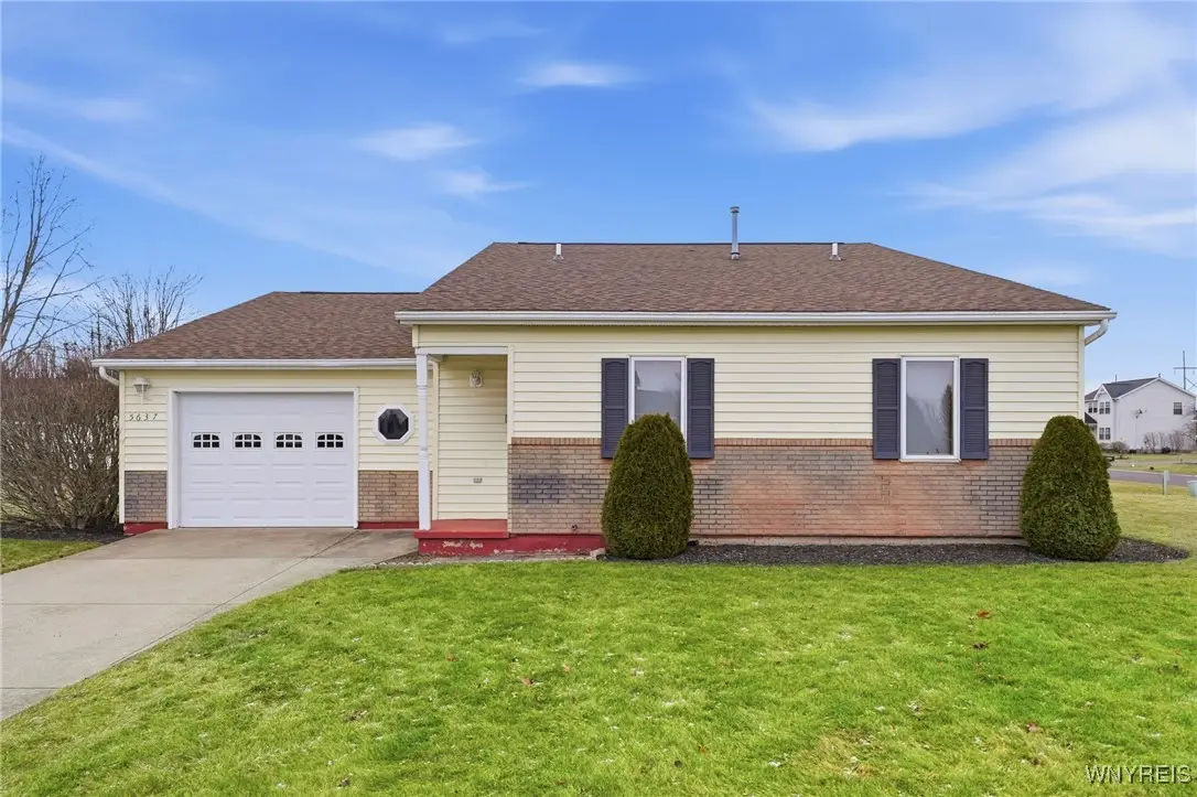 5637 Jeffrey Drive, Lockport, NY 14094 - Image #1