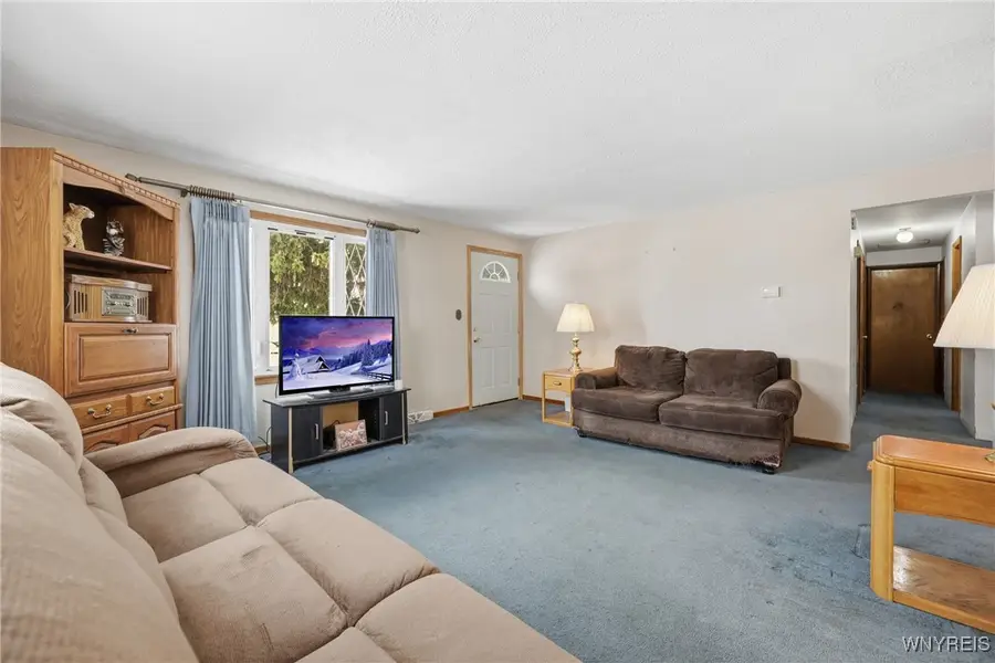 16 Wallace Avenue, Cheektowaga, NY 14227 - Image #3