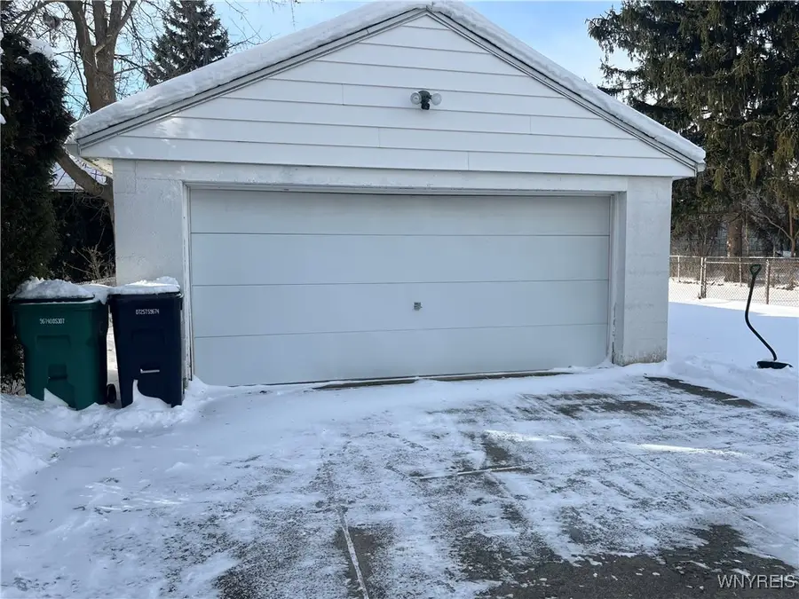 554 31st Street, Niagara Falls, NY 14301 - #3