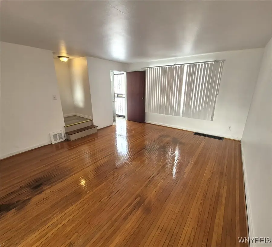 13 Bennett Village, Buffalo, NY 14214 - #2