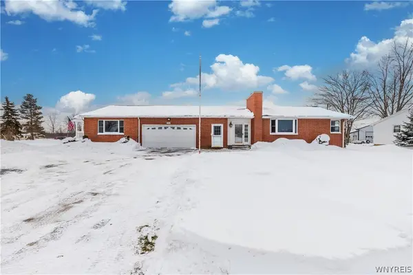 3242 Lockport Road, Sanborn, NY 14132