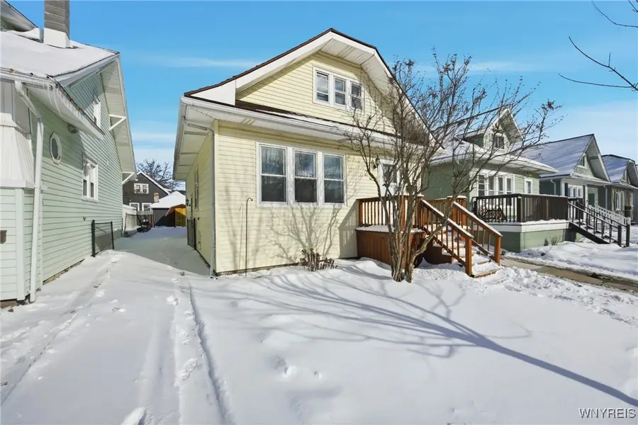 234 Parkwood Avenue, Buffalo, NY 14217 - Image #2