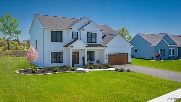 6 Fieldstream Lane, Lancaster, NY 14086