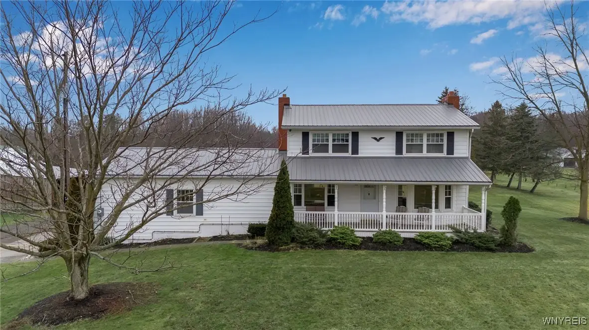 3212 Hickox Road, Hamburg, NY 14075 - Image #1