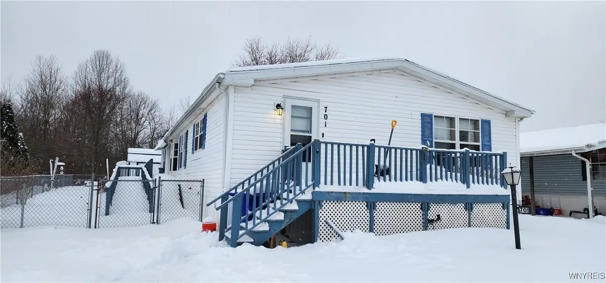 701 Gardenwood Drive, Lockport, NY 14094 - Image #1