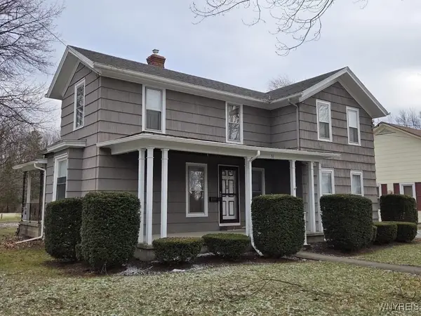 51 South Street, Le Roy, NY 14482