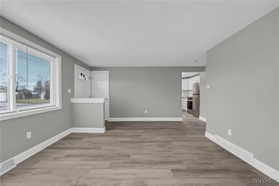 9 Floreis Court, Buffalo, NY 14225 - Image #3