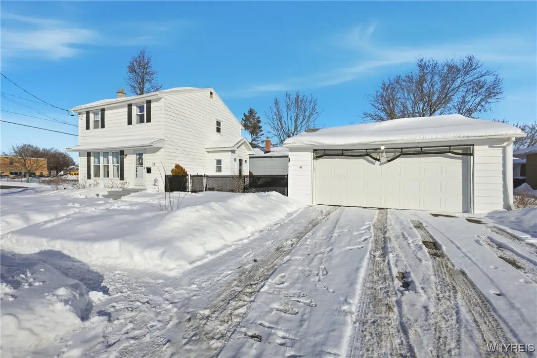 37 Richmond Avenue, Lancaster, NY 14086 - #1