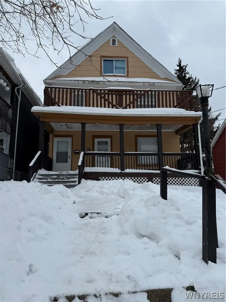615 Chestnut Avenue, Niagara Falls, NY 14305 - #1