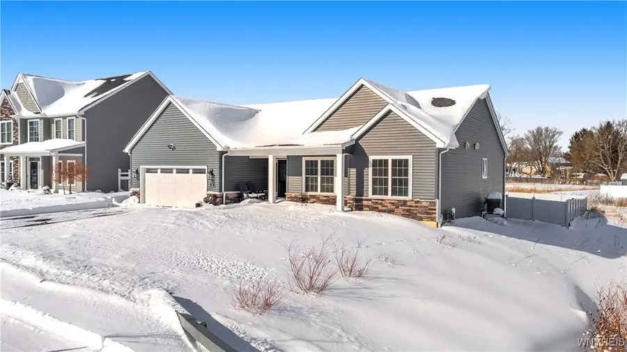 45 Hidden Meadow Crossing, Lancaster, NY 14086 - #2