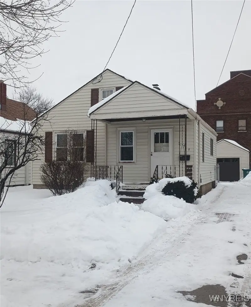 559 31st Street, Niagara Falls, NY 14301 - #2