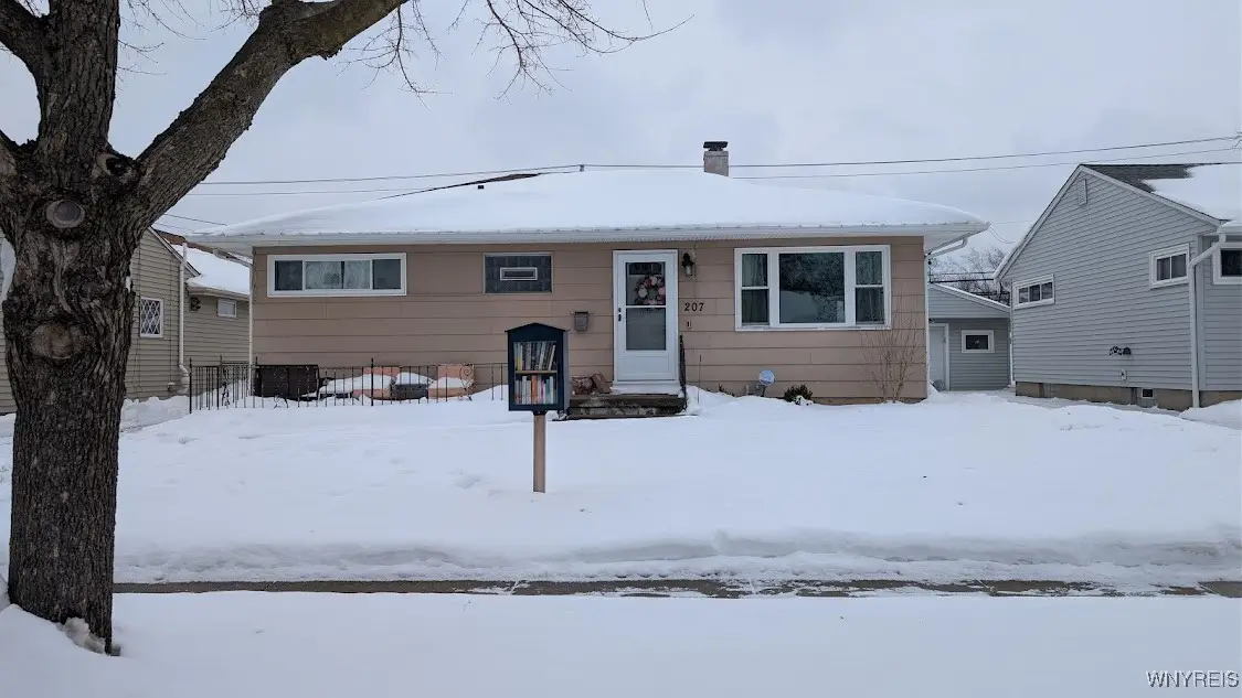 207 Floradale Avenue, Tonawanda, NY 14150 - #1