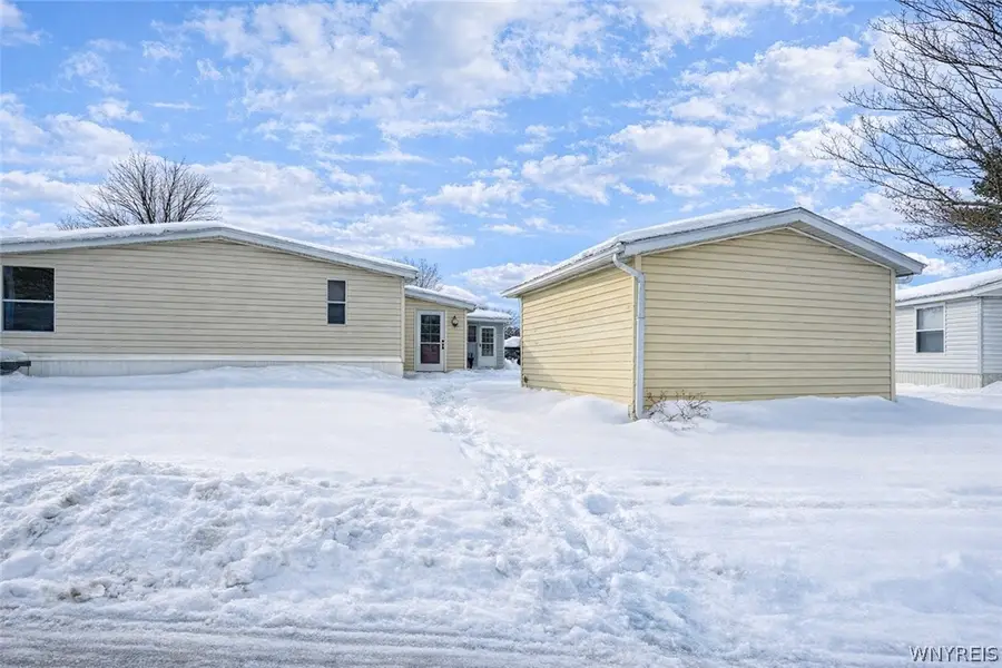 343 Applewood Drive, Lockport, NY 14094 - #3