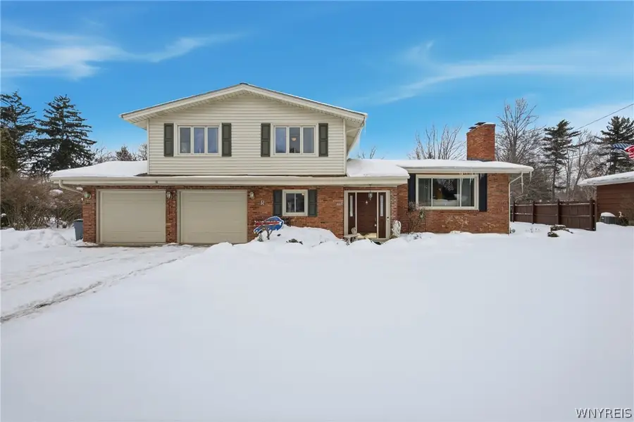 427 Cherry Lane, Lewiston, NY 14092 - Image #2